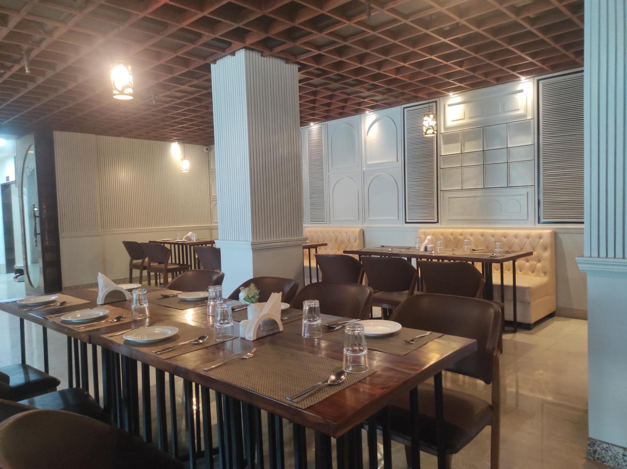 Itānagar Hotel Obsidian Blue מראה חיצוני תמונה